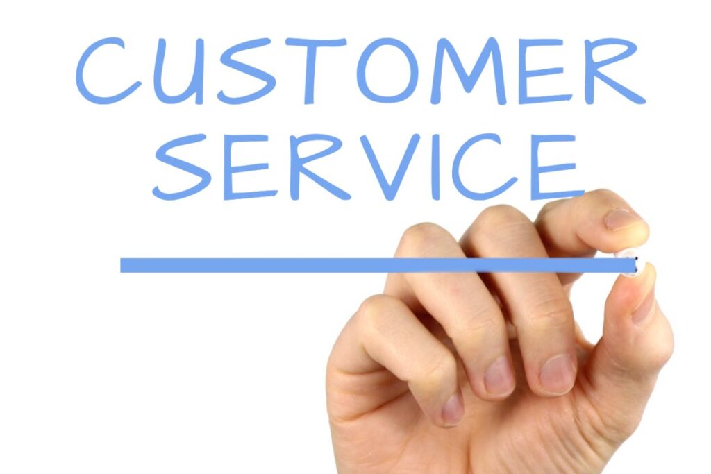 Hand writing "Customer Service".